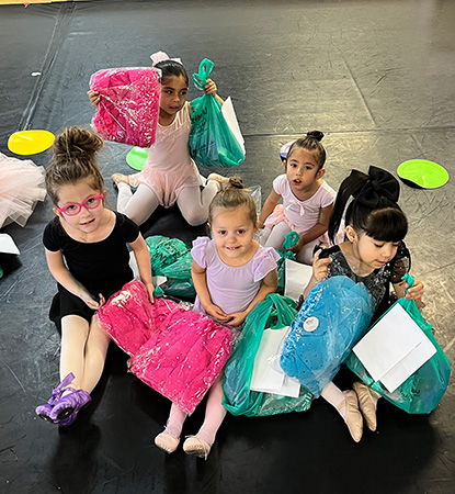 photo  Downtown-Dance-Conserv-415x450.jpg